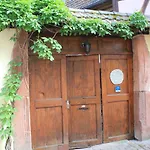 莱斯吉特库尔乡间酒店 公寓 利克维